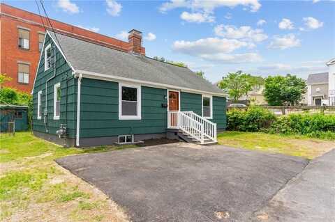 12 Church Lane, Lincoln, RI 02838