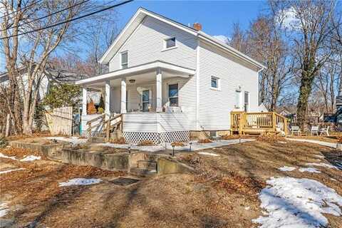 34 Read Avenue, Barrington, RI 02806