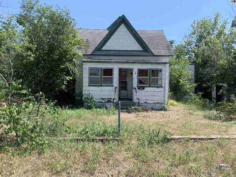 813 E Avenue C, Hutchinson, KS 67501