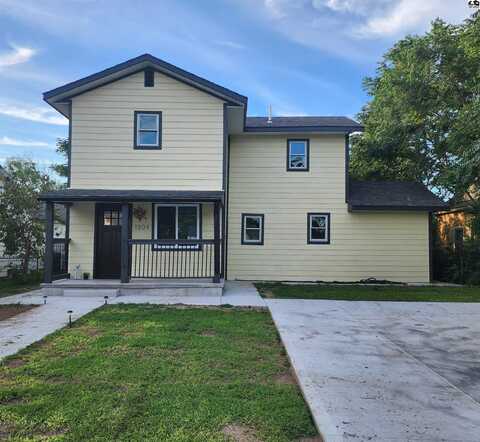 1304 E 8th Ave, Hutchinson, KS 67501