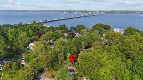 105 North Road, North Kingstown, RI 02874