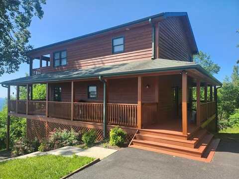 82 Alpine Way, Fancy Gap, VA 24328