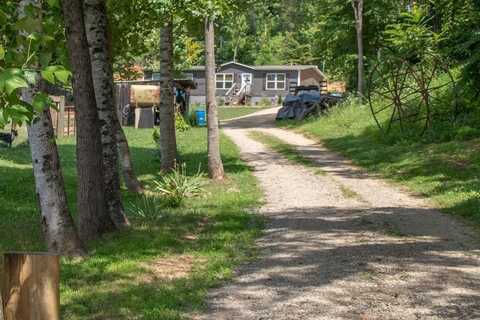 22720 Twin Oaks Road, Abingdon, VA 24211