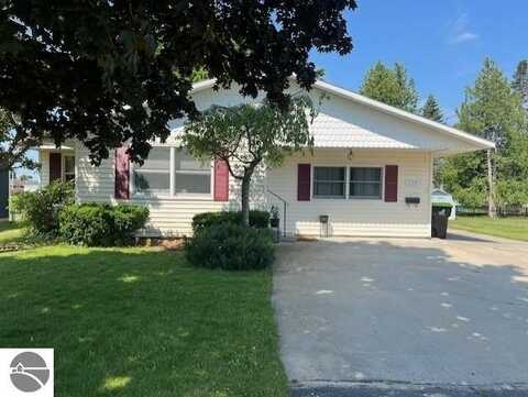 129 Grant Street, East Tawas, MI 48730
