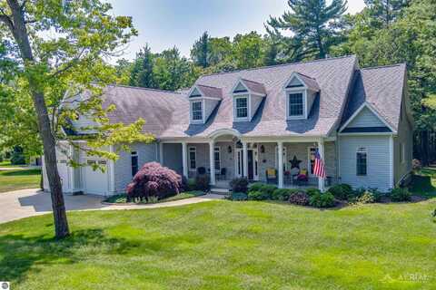 7129 Cedar Lake Road, Oscoda, MI 48750
