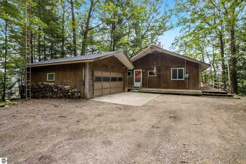 10353 Wildwood Road, Interlochen, MI 49643