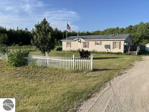 9875 Country Pines Drive, Kingsley, MI 49649