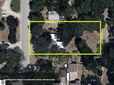 1135 Clinch Street, Traverse City, MI 49686