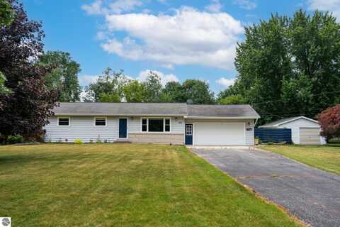 300 Schoolcrest Drive, Shepherd, MI 48883