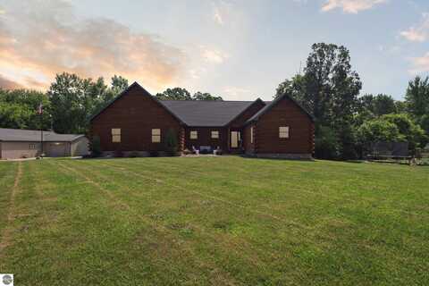 9956 Gruett Road, Saint Louis, MI 48880