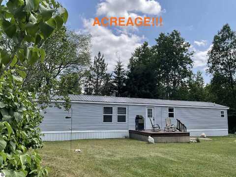 10694 Freeman Road, Mesick, MI 49668