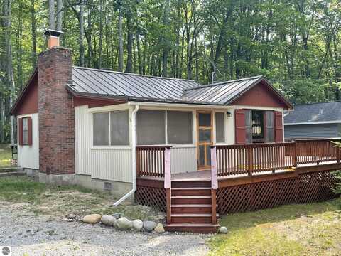 359 Dyer Road, Rose City, MI 48654
