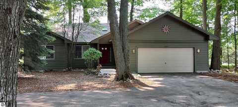 5389 Miller Drive, Bellaire, MI 49615