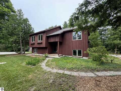408 S Fourth Street, Leland, MI 49654
