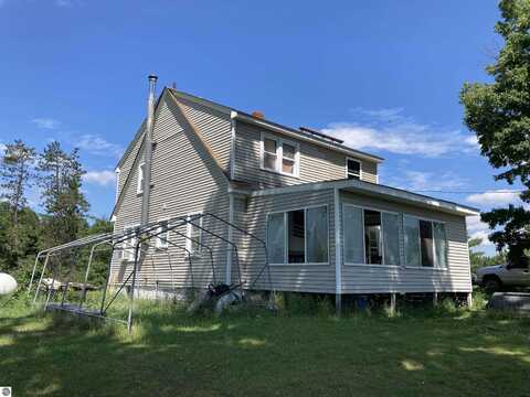 1045 Abbott Road, Rose City, MI 48654
