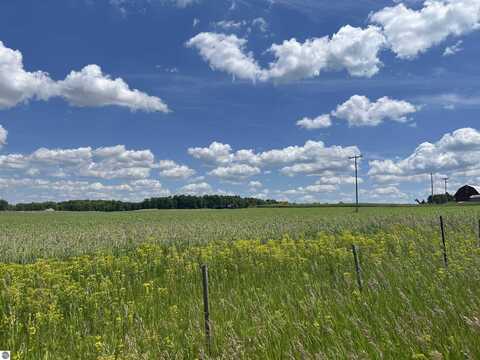 8474 M-115, Cadillac, MI 49601