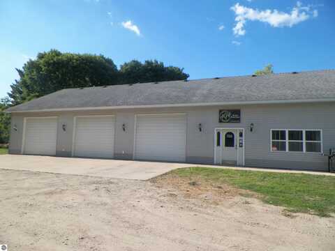 410 S Division Street, Hersey, MI 49639