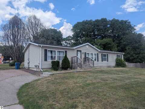 209 W North Street, Standish, MI 48658