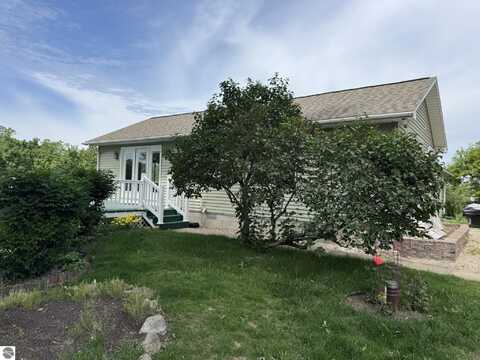 10311 SE Torch Lake Drive, Alden, MI 49612