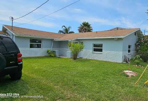 6253 Island Drive, Weeki Wachee, FL 34607