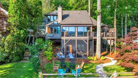 35 Toxaway Landing Drive, Lake Toxaway, NC 28747
