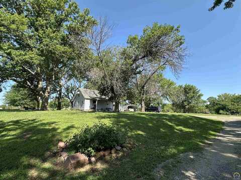 2030 NE 46th ST, Topeka, KS 66617