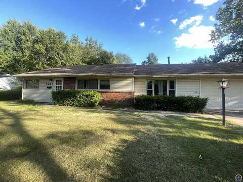 4213 SW 28th ST, Topeka, KS 66614