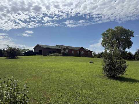 7330 NW Wilson RD, Topeka, KS 66618