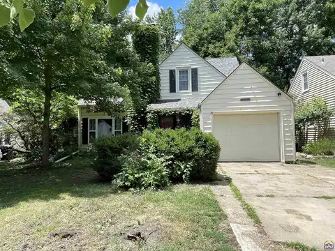 1915 SW Webster AVE, Topeka, KS 66604