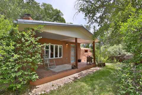 901 Millicent Rogers Road, El Prado, NM 87529