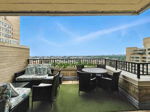 7002 BLVD EAST, Guttenberg, NJ 07093