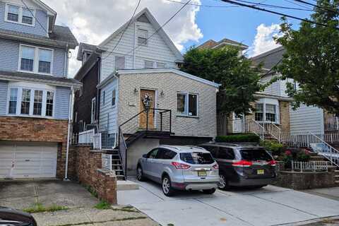 34 WEST 48TH ST, Bayonne, NJ 07002