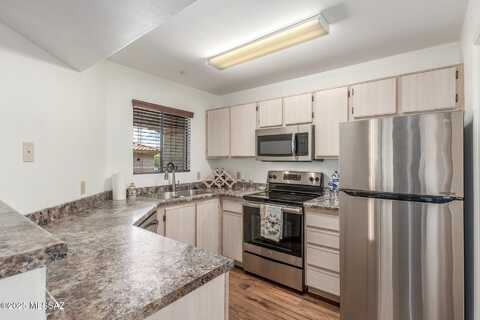 5751 N Kolb Road, Tucson, AZ 85750