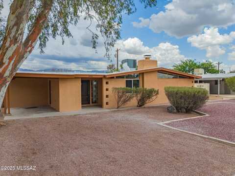 6955 E Julia Street, Tucson, AZ 85710