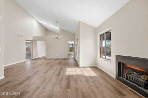 10016 E Leila Drive, Tucson, AZ 85730