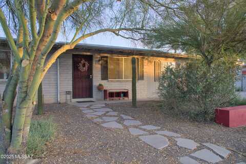 3033 W Shumaker Drive, Tucson, AZ 85741