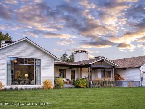 5025 SHOSHONE Drive, Wilson, WY 83014