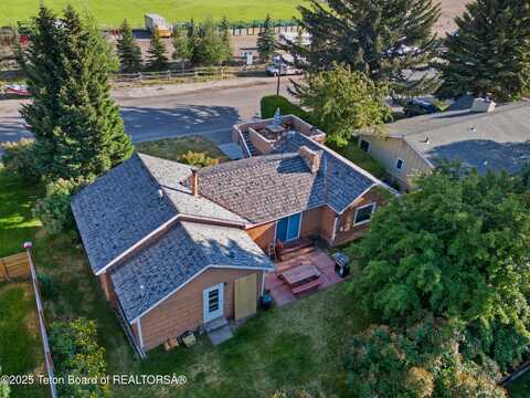 355 W KARNS Avenue, Jackson, WY 83001