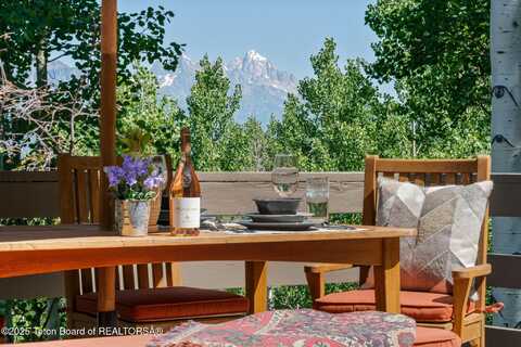 750 N BAR Y Road, Jackson, WY 83001
