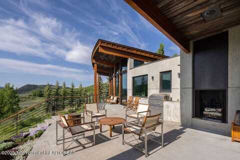 1955 W BOHNETTS Road, Jackson, WY 83001