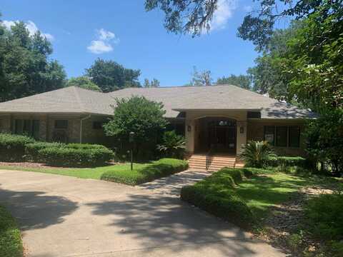 6131 Heartland Circle, Tallahassee, FL 32312