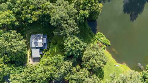860 Maderia Circle, Tallahassee, FL 32312