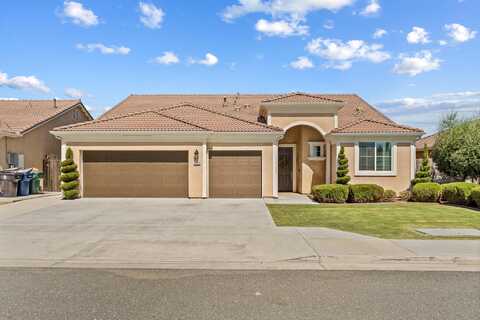 3096 Markham Street, Tulare, CA 93274