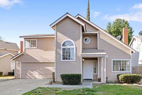 829 E Trinidad Avenue, Visalia, CA 93292