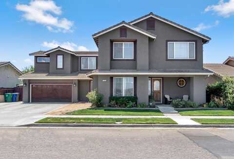 2069 E Duff Avenue, Reedley, CA 93654