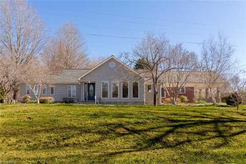 379 Woodhaven Road, North Wilkesboro, NC 28659