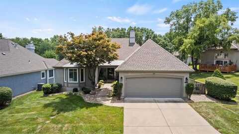 7925 W 118th Terrace, Overland Park, KS 66210
