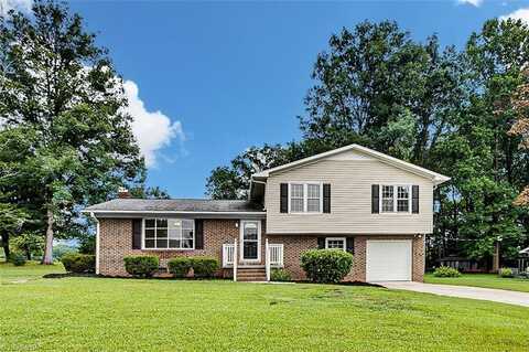 1057 Cable Creek Road, Asheboro, NC 27205
