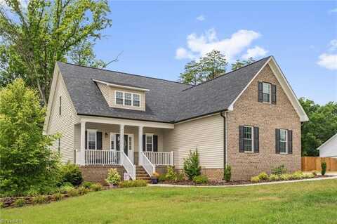 4812 Lord Andrews Place, Liberty, NC 27298