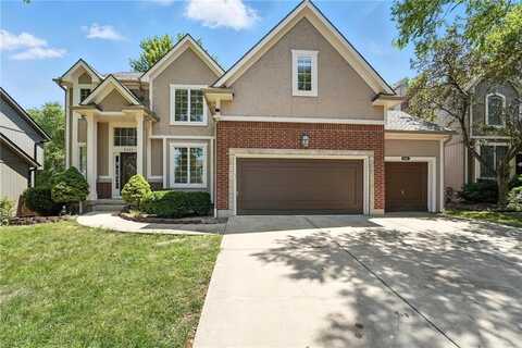 8301 W 156th Street, Overland Park, KS 66223